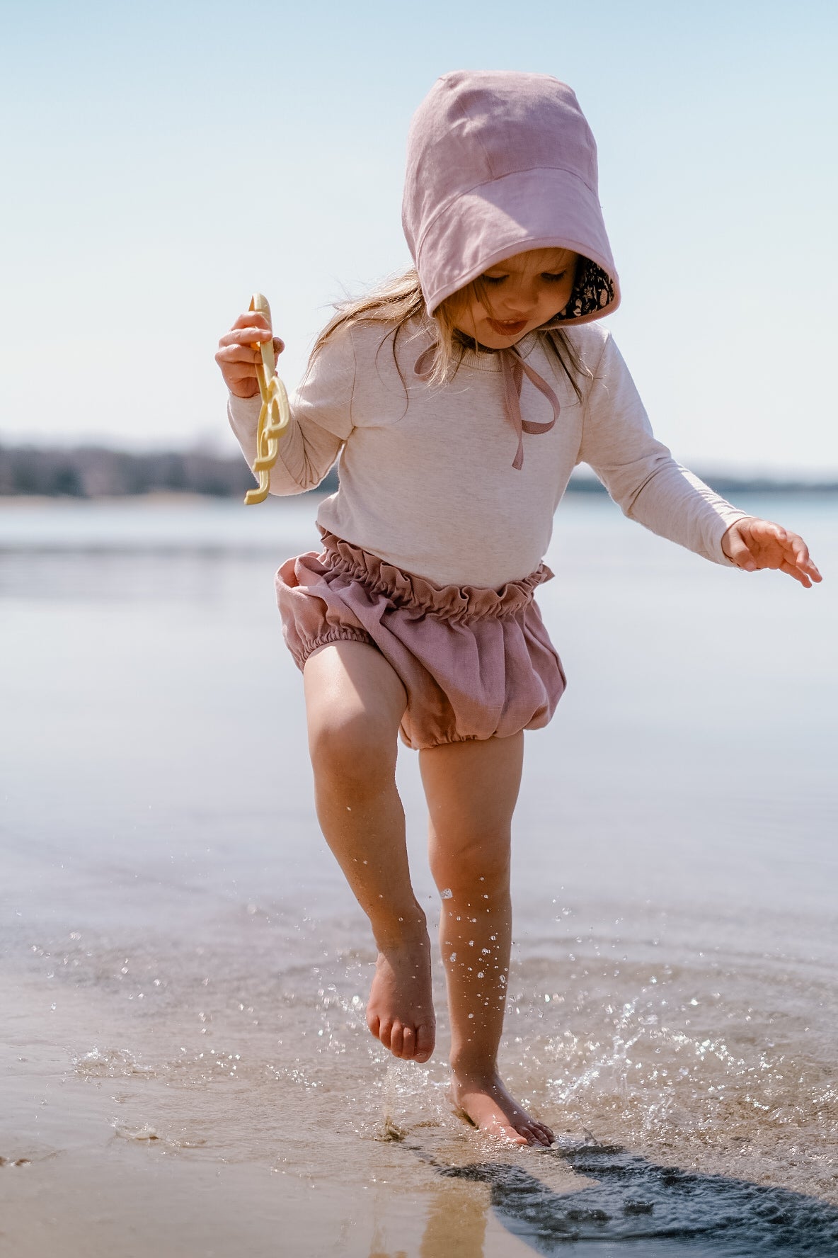 Linen Ruffle Bloomers